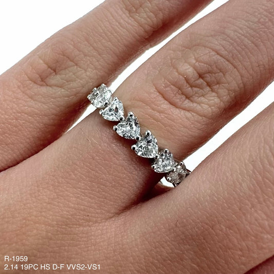 Alianza de eternidad con forma de corazón de diamante natural de 2,14 quilates