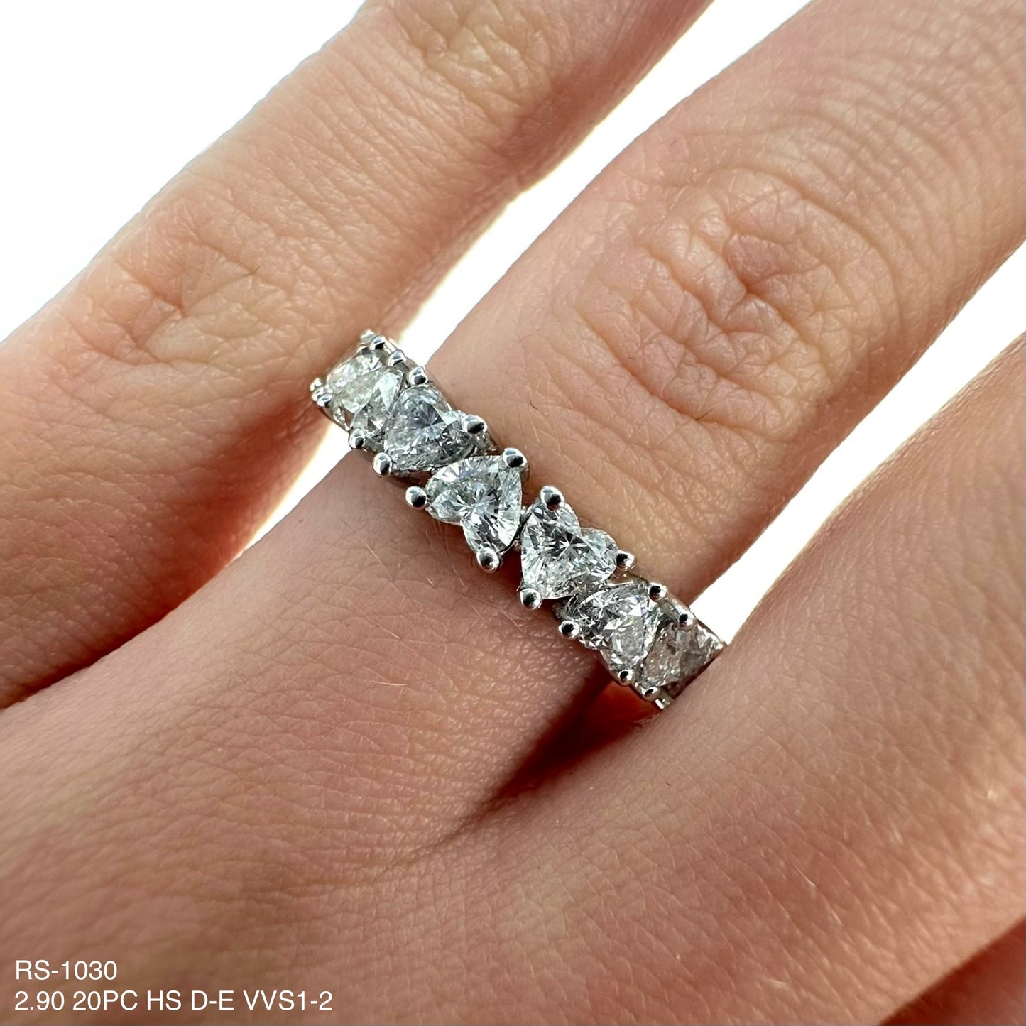 Alianza de eternidad con forma de corazón de diamante natural de 2,90 quilates