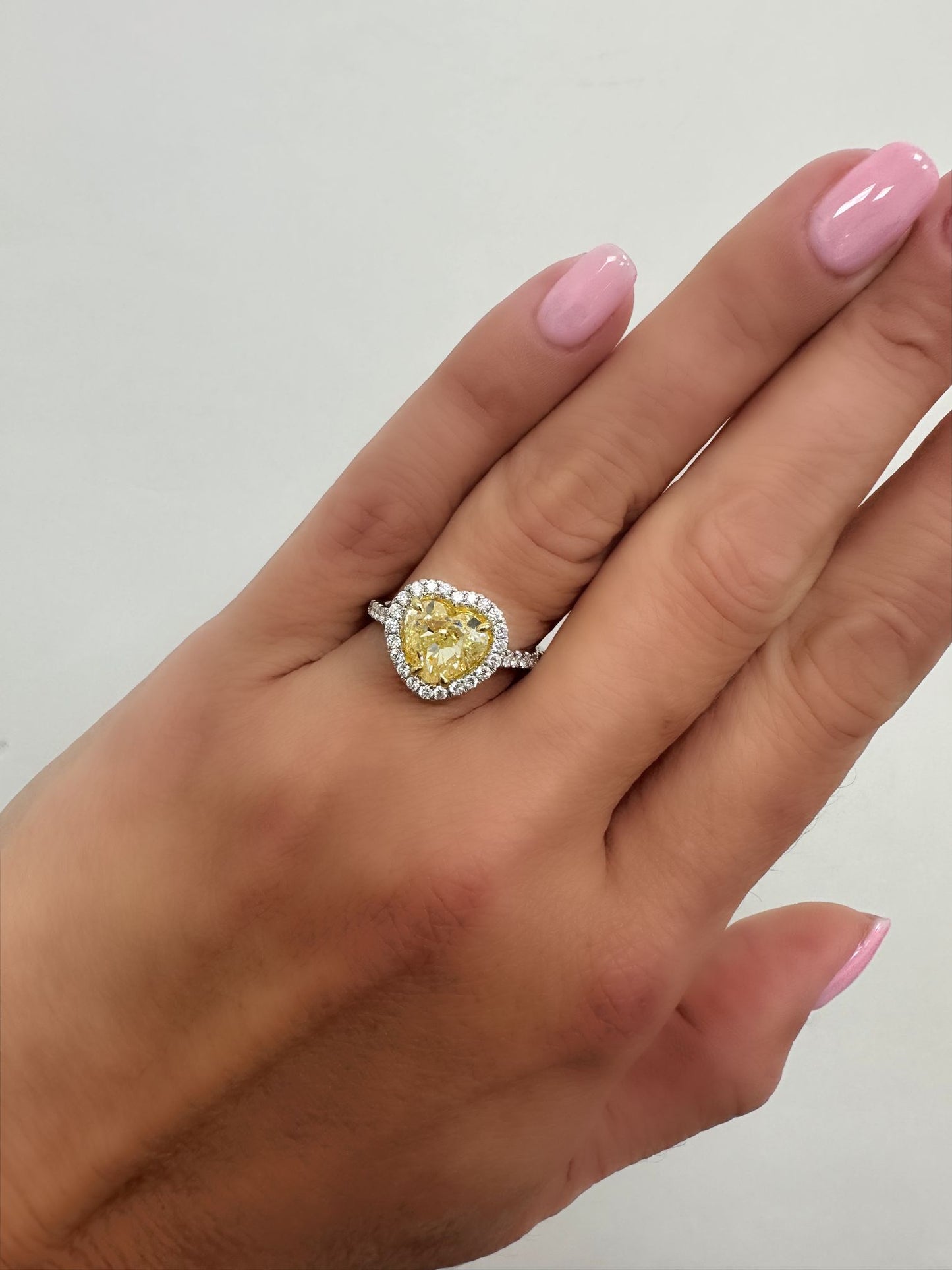 18k Wg 2.58 Heart Shape Fancy Light Yellow Ring GIA