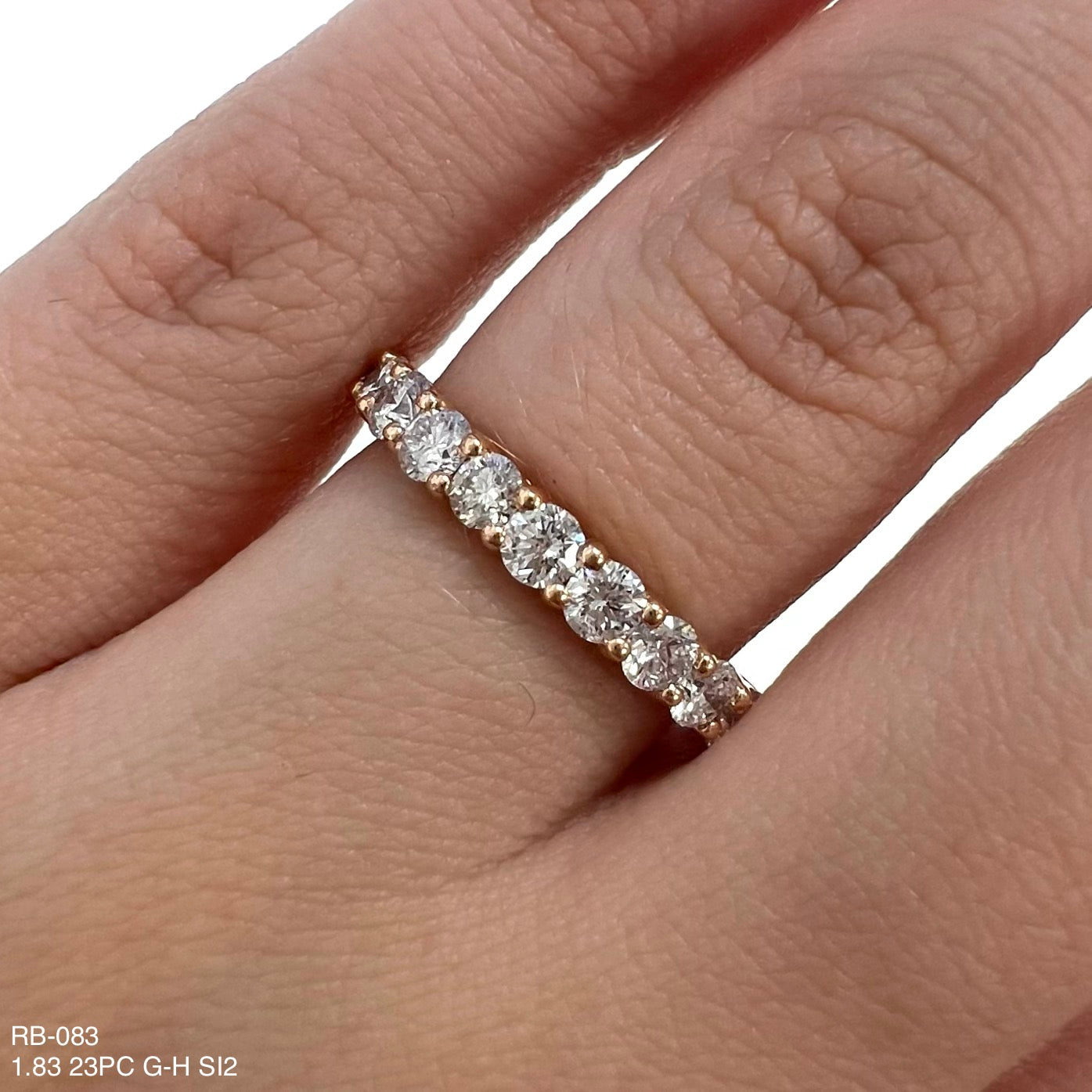 Alianza de eternidad redonda con diamantes naturales de 1,83 quilates