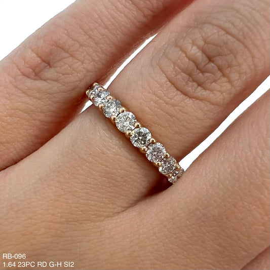 Alianza de eternidad redonda con diamantes naturales de 1,64 quilates