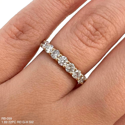 Alianza de eternidad redonda con diamantes naturales de 1,89 quilates