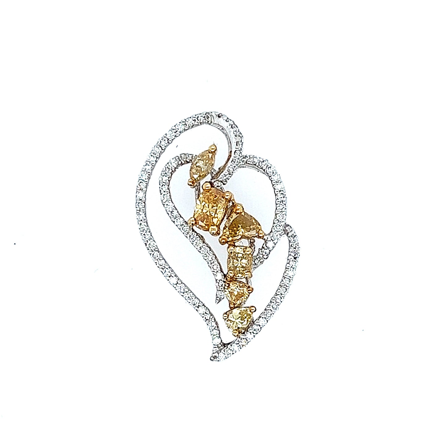 Colgante de corazón entrelazado amarillo elegante con forma de 18k Tw 0,71 Mx