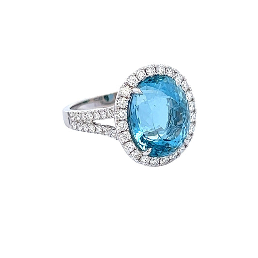 8.20 Cts Oval Aquamarine & Diamond Ring GIA