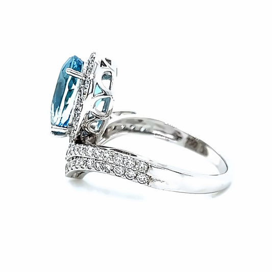 Anillo de aguamarina en forma de pera de 18 k Wg 2.03