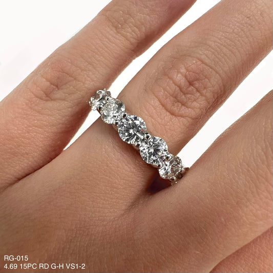 Alianza de eternidad redonda con diamantes naturales de 4,69 quilates