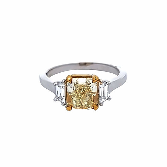 Anillo de compromiso GIA de diamantes naturales amarillos elegantes de talla radiante de 2,86 Tcw
